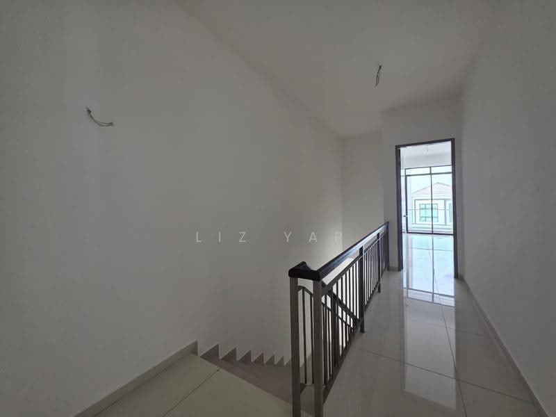 Rumah Kluster untuk Dijual di Austin Crest (Johor Bahru) - Liz Yap - Corridor - PropertyGuru.com.my