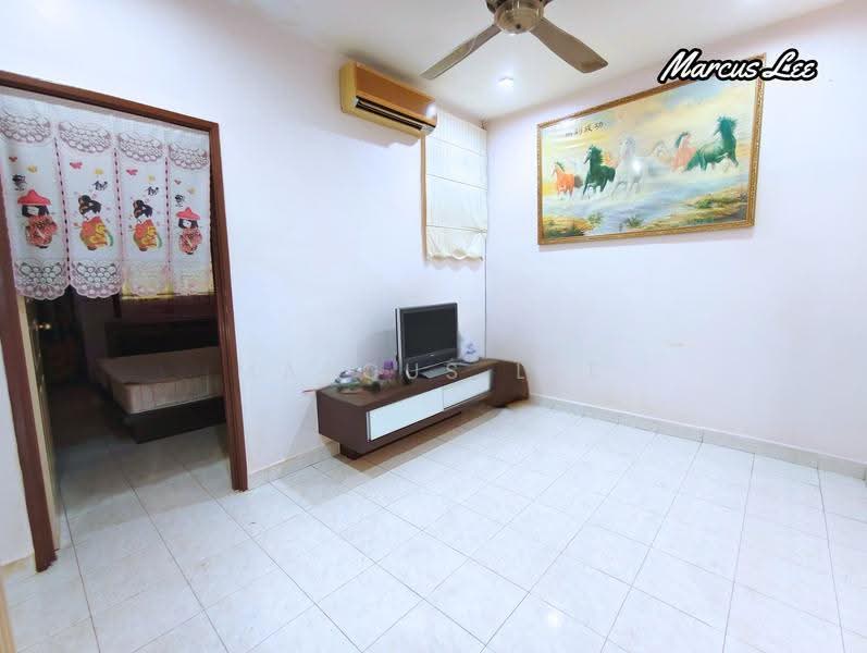 2-storey Terraced House for Sale in Taman Inderawasih (Perai) - Marcus Lee - Living Room - PropertyGuru.com.my