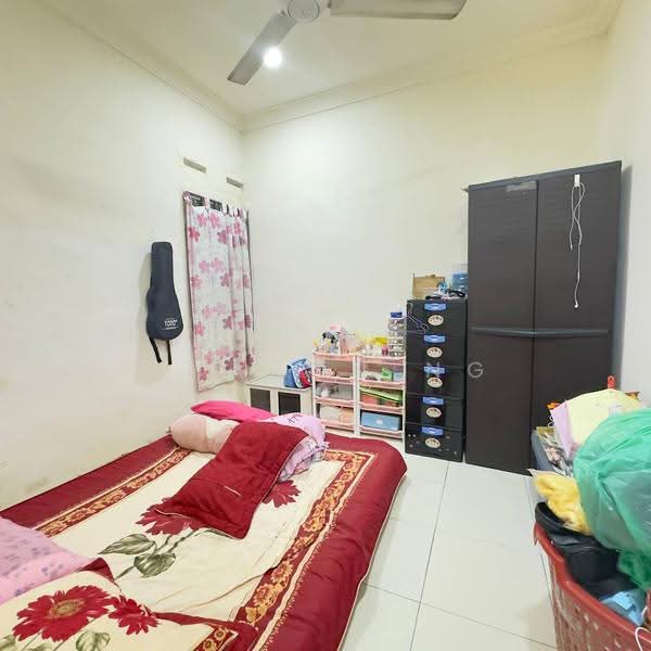 Rumah Teres 1-Tingkat untuk Dijual di Taman Universiti (Skudai) - Sharon Ng - Bedroom - PropertyGuru.com.my