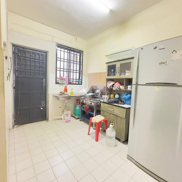 Rumah Teres 2-Tingkat untuk Dijual di Taman Nusa Perintis 2 (Iskandar Puteri (Nusajaya)) - Sharon Ng - Kitchen - PropertyGuru.com.my
