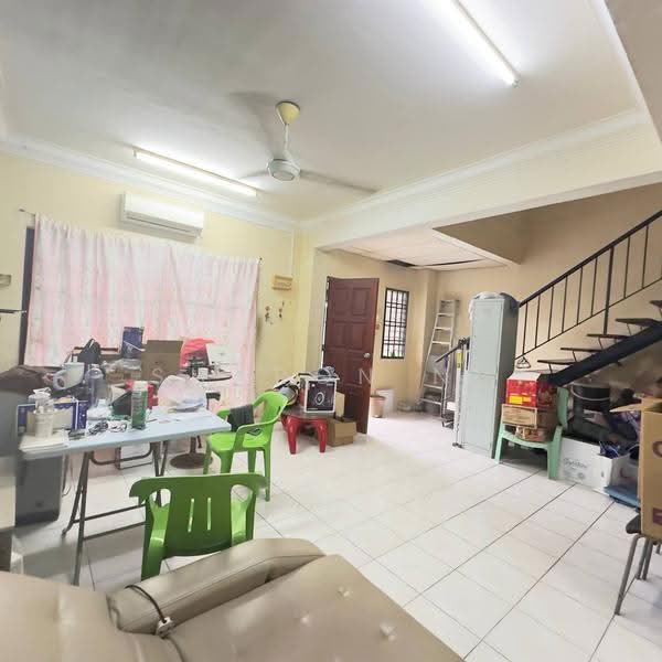 Rumah Teres 2-Tingkat untuk Dijual di Taman Nusa Perintis 2 (Iskandar Puteri (Nusajaya)) - Sharon Ng - Living Room - PropertyGuru.com.my