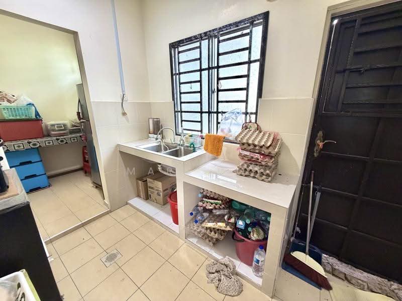 2-storey Terraced House for Sale in Taman Nusa Sentral (Iskandar Puteri (Nusajaya)) - Mars Hoe - Kitchen - PropertyGuru.com.my