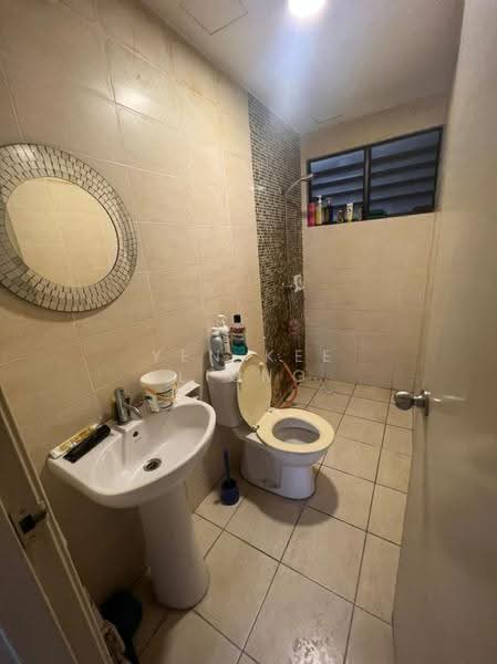 Pangsapuri untuk Dijual di Avilla Apartments - YEN KEE LIONG - Bathroom - PropertyGuru.com.my