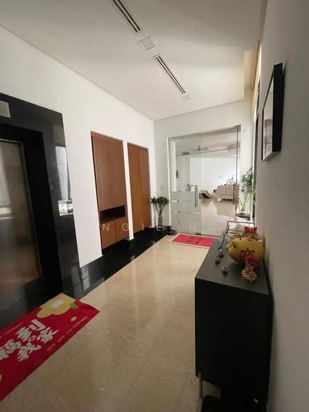 Kondominium untuk Disewa di Gallery @ U-Thant - Angie Ng - Entrance - PropertyGuru.com.my