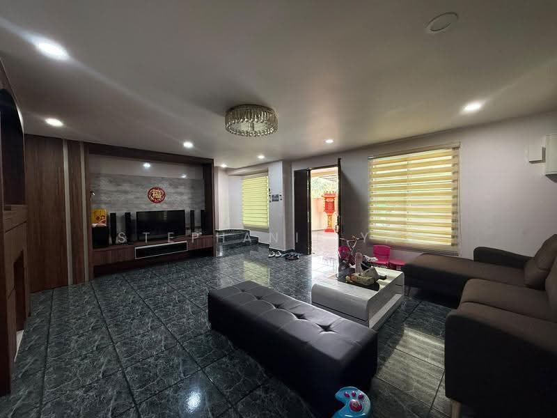 Rumah Teres untuk Disewa di Taman Nusa Perintis 2 (Iskandar Puteri (Nusajaya)) - Stephanie Yap - Living Room - PropertyGuru.com.my