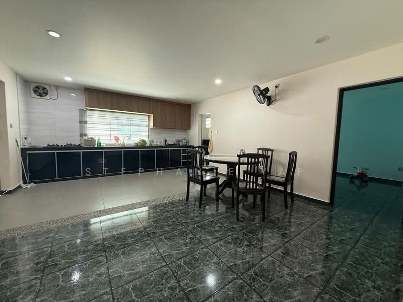Rumah Teres untuk Disewa di Taman Nusa Perintis 2 (Iskandar Puteri (Nusajaya)) - Stephanie Yap - Kitchen - PropertyGuru.com.my