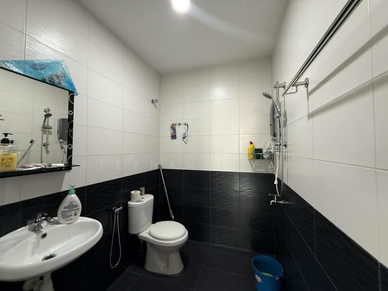 Rumah Teres untuk Disewa di Taman Nusa Perintis 2 (Iskandar Puteri (Nusajaya)) - Stephanie Yap - Bathroom - PropertyGuru.com.my