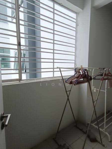 Kondominium untuk Dijual di Le Yuan Residence - YEN KEE LIONG - Balcony - PropertyGuru.com.my