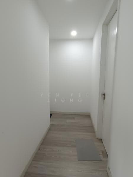 Kondominium untuk Dijual di Le Yuan Residence - YEN KEE LIONG - Corridor - PropertyGuru.com.my