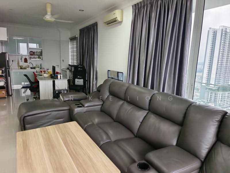Kondominium untuk Dijual di Le Yuan Residence - YEN KEE LIONG - Living Room - PropertyGuru.com.my