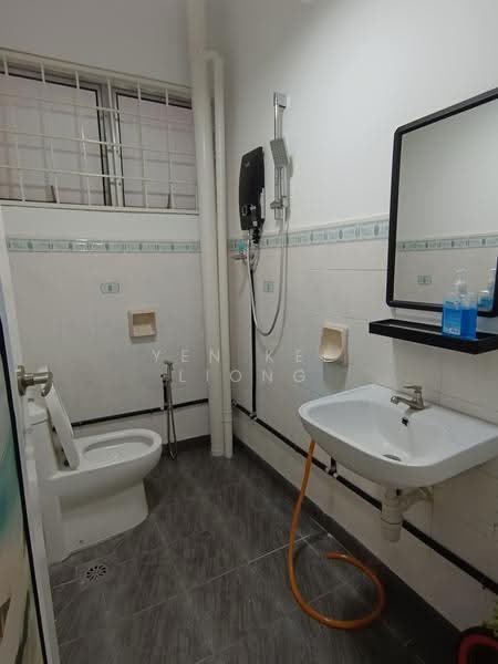 Kondominium untuk Dijual di Desa Gembira - YEN KEE LIONG - Bathroom - PropertyGuru.com.my