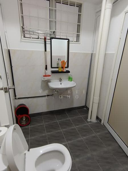 Kondominium untuk Dijual di Desa Gembira - YEN KEE LIONG - Bathroom - PropertyGuru.com.my
