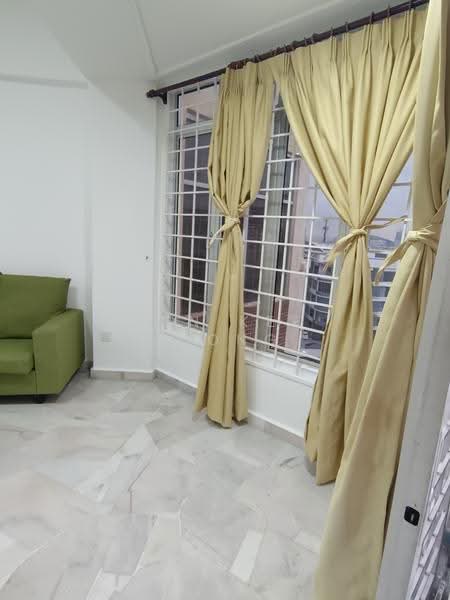 Kondominium untuk Dijual di Desa Gembira - YEN KEE LIONG - Living Room - PropertyGuru.com.my