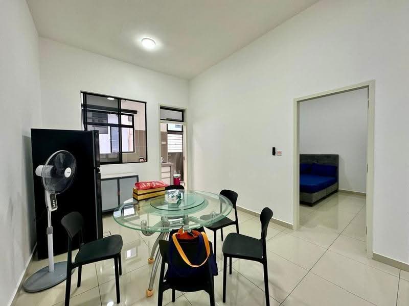 Rumah Teres 2-Tingkat untuk Disewa di Taman Desa Tebrau (Tebrau) - Fion Choo - Dining Room - PropertyGuru.com.my