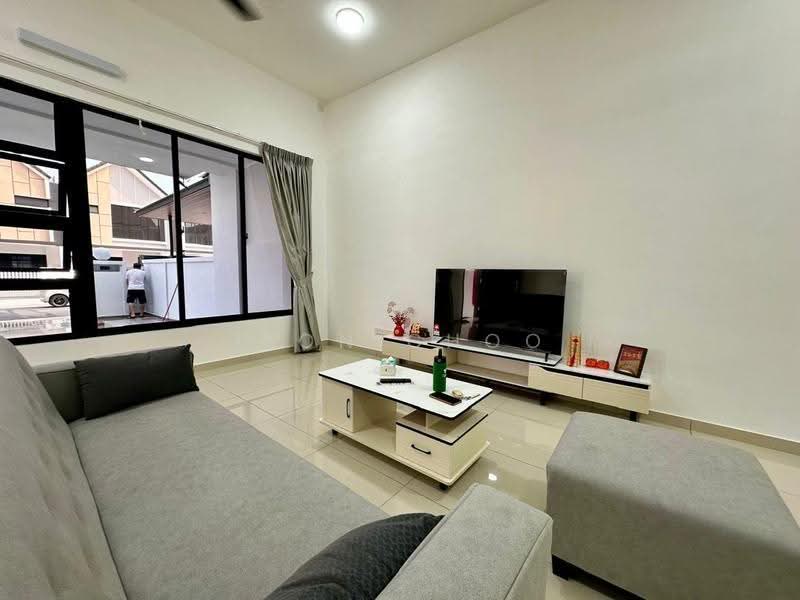 Rumah Teres 2-Tingkat untuk Disewa di Taman Desa Tebrau (Tebrau) - Fion Choo - Living Room - PropertyGuru.com.my