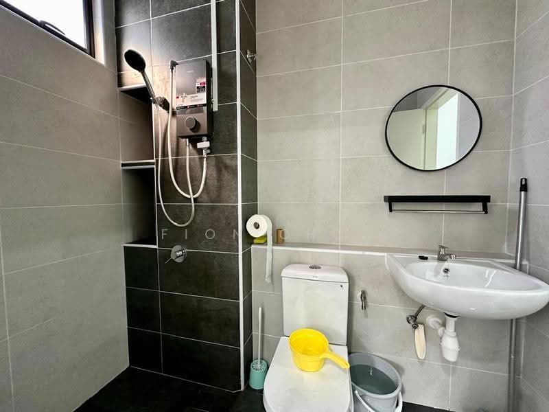 Rumah Teres 2-Tingkat untuk Disewa di Taman Desa Tebrau (Tebrau) - Fion Choo - Bathroom - PropertyGuru.com.my