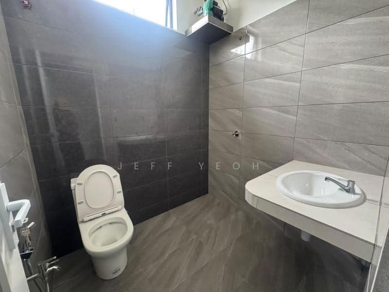 Shop / Office for Rent in Alor Setar (Kedah) - Jeff Yeoh - Bathroom - PropertyGuru.com.my