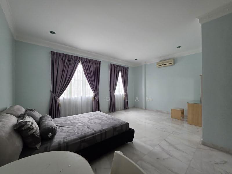 Rumah Banglo untuk Dijual di Taman Naga Emas (Salak South) - Wing Lam - PropertyGuru.com.my