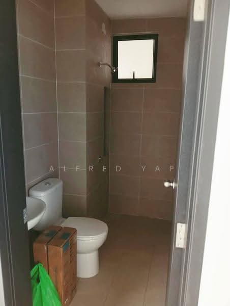 Apartment for Rent at Idaman Residence - Alfred Yap - Bathroom - PropertyGuru.com.my