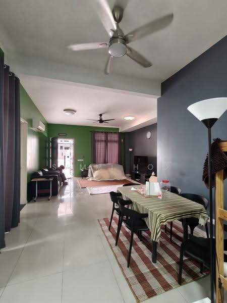 Rumah Kluster untuk Dijual di Kota Masai (Pasir Gudang) - Sammi Hoo - Living Room - PropertyGuru.com.my