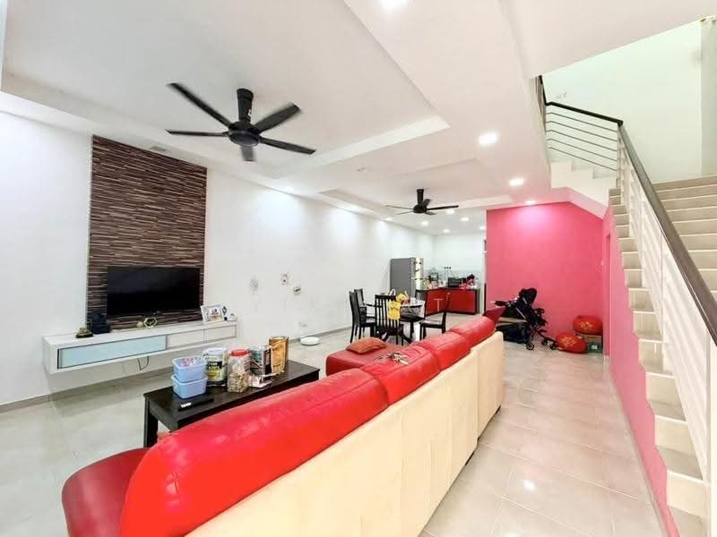 Rumah Teres 2-Tingkat untuk Dijual di Taman Nusa Sentral (Iskandar Puteri (Nusajaya)) - Yik Tat - Living Room - PropertyGuru.com.my