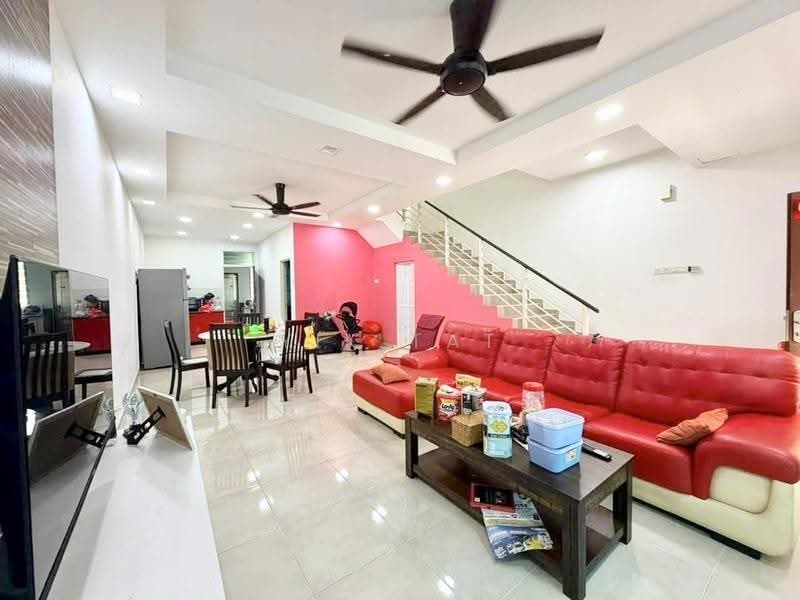 Rumah Teres 2-Tingkat untuk Dijual di Taman Nusa Sentral (Iskandar Puteri (Nusajaya)) - Yik Tat - Living Room - PropertyGuru.com.my