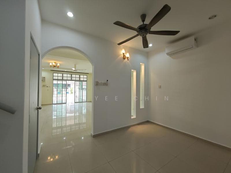 2-storey Terraced House for Sale in Taman Semabok Perdana (Semabok) - Min Yee Chin - Living Room - PropertyGuru.com.my