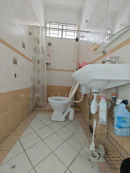 2-storey Terraced House for Sale in Taman Semabok Perdana (Semabok) - Min Yee Chin - Bathroom - PropertyGuru.com.my