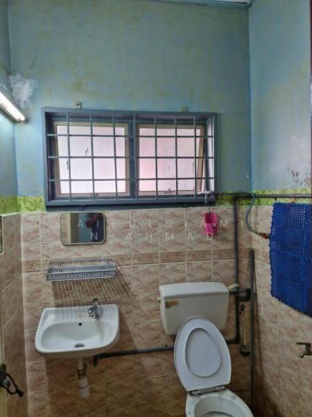 1-storey Terraced House for Sale in Bandar Tasik Kesuma (Beranang) - zaifuldiamin ahmad - Bathroom - PropertyGuru.com.my
