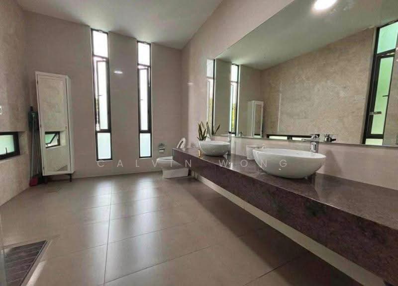 Rumah Banglo untuk Dijual di Senibong Cove (Masai) - Calvin Wong - Bathroom - PropertyGuru.com.my