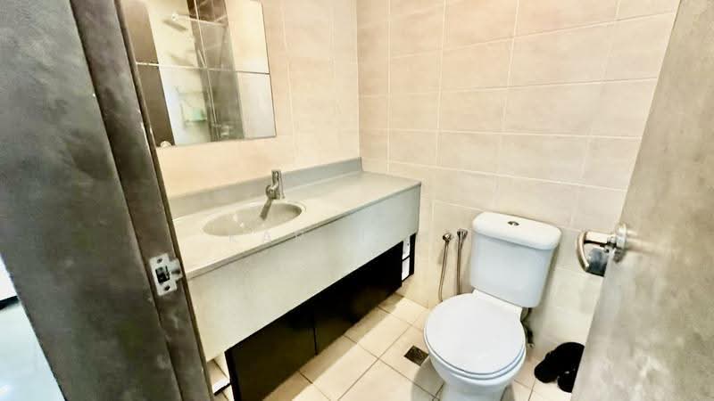Kondominium untuk Disewa di Shaftsbury Residence - Kar Hooi - Bathroom - PropertyGuru.com.my