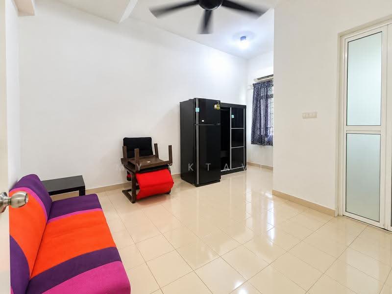 2-storey Terraced House for Sale in Ceria Residence (Cyberjaya) - Amy Oktavia - Living Room - PropertyGuru.com.my