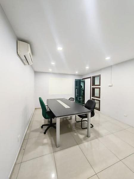 Kedai / Pejabat untuk Disewa di Taman Johor Jaya (Johor Bahru) - Stella Chia - Interior - PropertyGuru.com.my