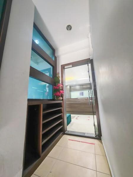 Kedai / Pejabat untuk Disewa di Taman Johor Jaya (Johor Bahru) - Stella Chia - Entrance - PropertyGuru.com.my