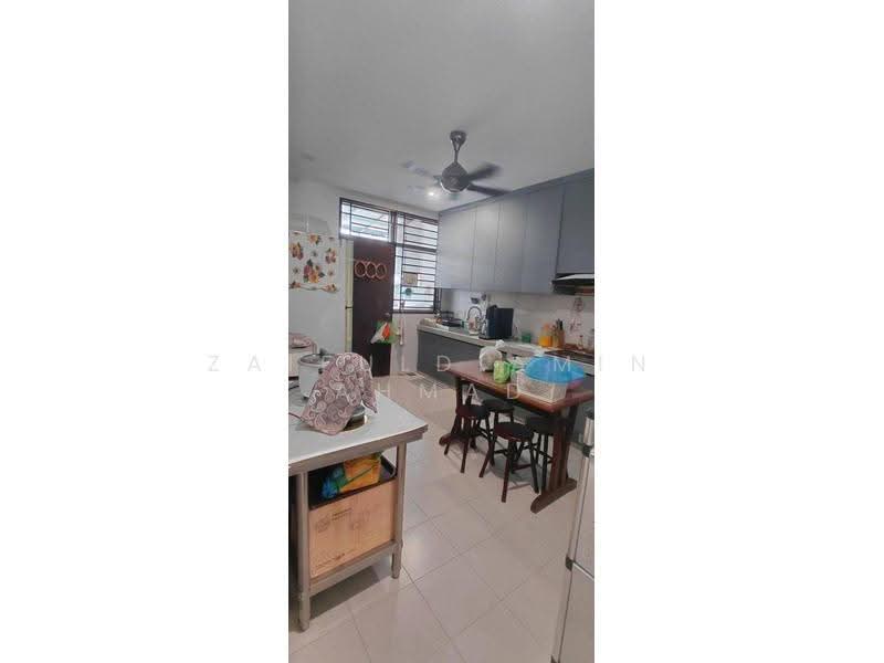 2-storey Terraced House for Sale in Serene Heights (Semenyih) - zaifuldiamin ahmad - Kitchen - PropertyGuru.com.my