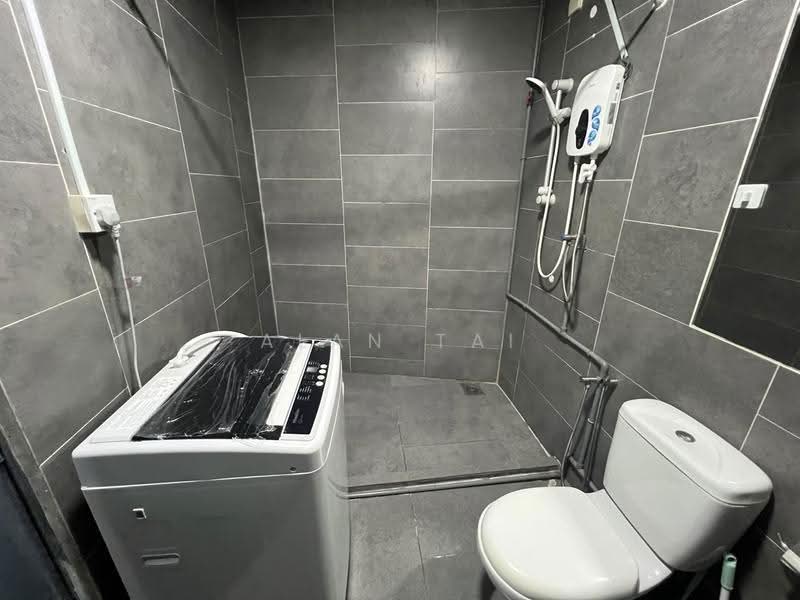 Kondominium untuk Disewa di Empire Damansara (Empire SOHO 2) - Alan Tai - Bathroom - PropertyGuru.com.my