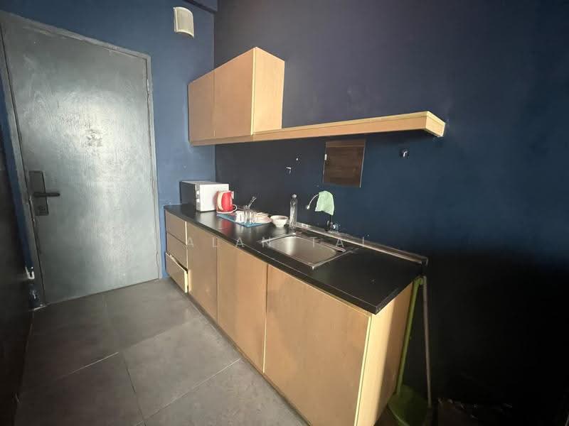 Kondominium untuk Disewa di Empire Damansara (Empire SOHO 2) - Alan Tai - Kitchen - PropertyGuru.com.my