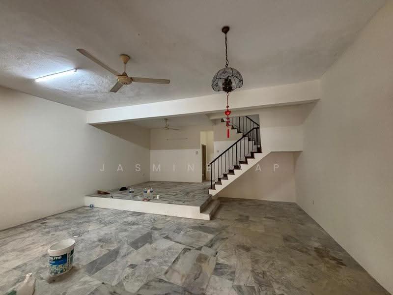 Terraced House for Rent in Bandar Sungai Long (Selangor) - Jasmine Yap - Living Room - PropertyGuru.com.my