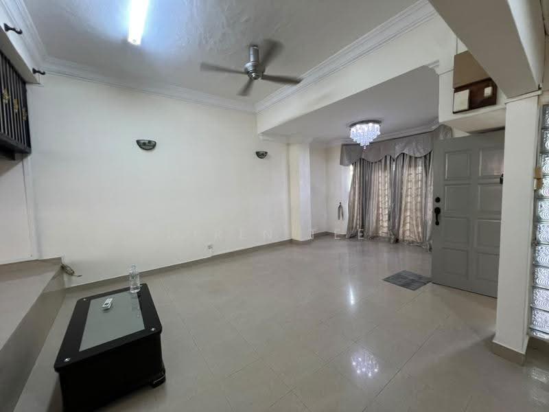 Rumah Teres 2-Tingkat untuk Disewa di Taman Permata (Ulu Kelang) - Diren Tee - Living Room - PropertyGuru.com.my