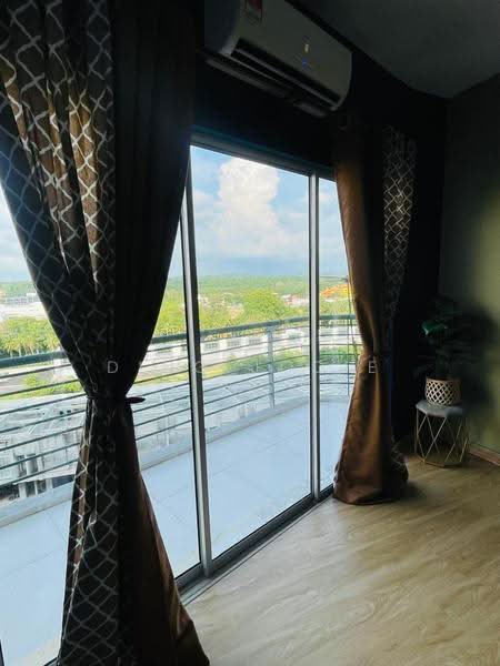 Kondominium untuk Dijual di Marina View Villas - Ding Jodie - Balcony - PropertyGuru.com.my
