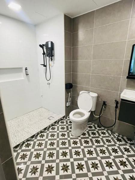 Kondominium untuk Dijual di Marina View Villas - Ding Jodie - Bathroom - PropertyGuru.com.my