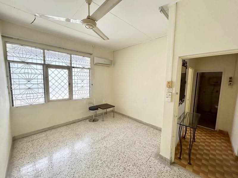 Semi-Detached House for Sale in Taman Serene (Johor Bahru) - Yik Tat - Living Room - PropertyGuru.com.my