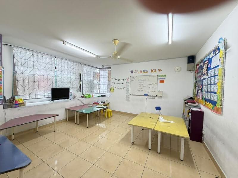 3-storey Terraced House for Sale in Laman Rimbunan (Kepong) - Edmond Loke - Study - PropertyGuru.com.my