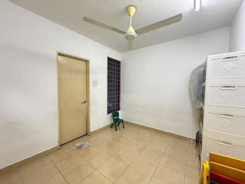 3-storey Terraced House for Sale in Laman Rimbunan (Kepong) - Edmond Loke - PropertyGuru.com.my
