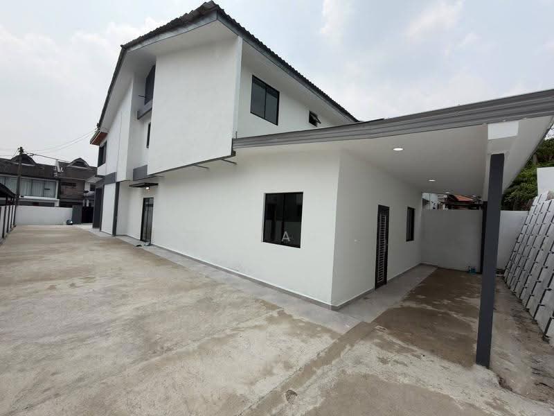 Semi-Detached House for Sale in Taman Sri Putri (Skudai) - Arshad . - Exterior - PropertyGuru.com.my