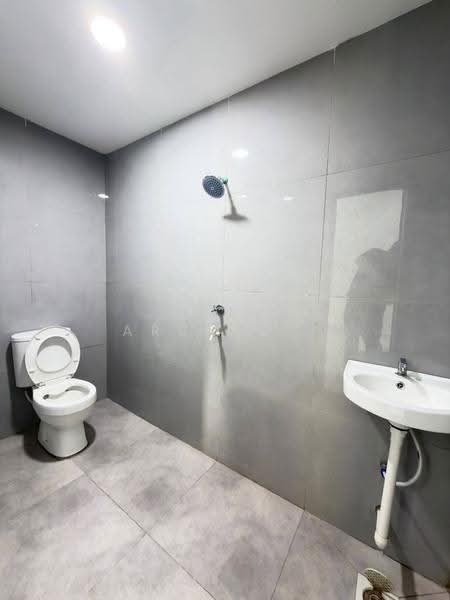 Semi-Detached House for Sale in Taman Sri Putri (Skudai) - Arshad . - Bathroom - PropertyGuru.com.my