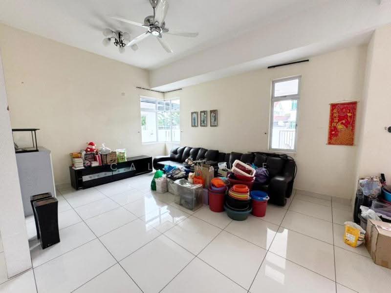 Link Bungalow for Sale in Taman Gaya (Ulu Tiram) - Calvin Lee - Living Room - PropertyGuru.com.my