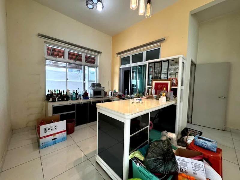 Link Bungalow for Sale in Taman Gaya (Ulu Tiram) - Calvin Lee - Kitchen - PropertyGuru.com.my
