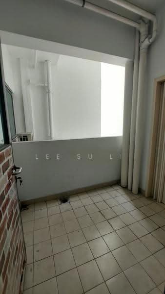 Kondominium untuk Disewa di Nautica Lake Suites - Lee Su Li - yard - PropertyGuru.com.my
