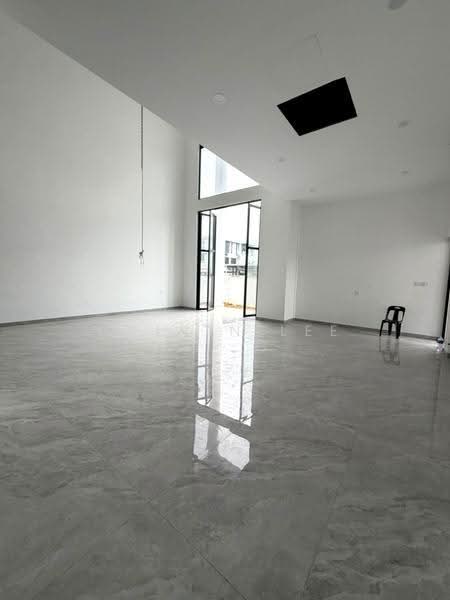Bungalow House for Sale in Taman Molek (Johor Bahru) - Calvin Lee - PropertyGuru.com.my
